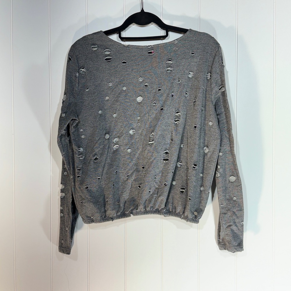 Discreet Juniors XL Grey Distressed Cutout Long Sleeve Top Elastic Hem Grunge - Picture 2 of 4